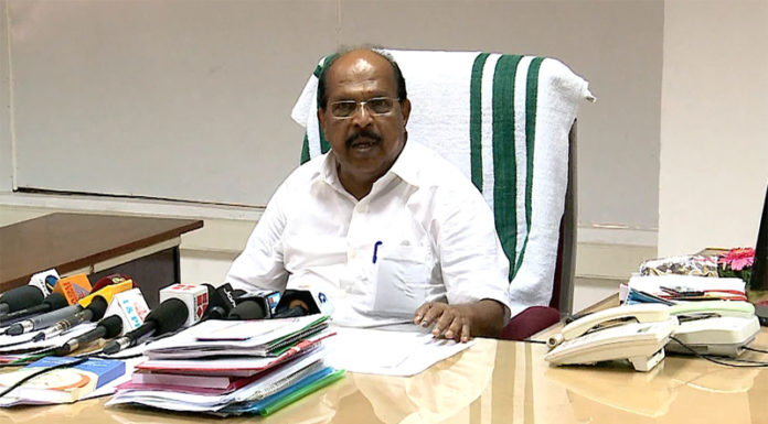 ഉത്തരവാദിത്ത്വം കാണിക്കാത്ത ഉദ്യോഗസ്ഥരുടെ പല്ല് അടിച്ചുതെറിപ്പിക്കുമെന്ന് ജി. സുധാകരന്