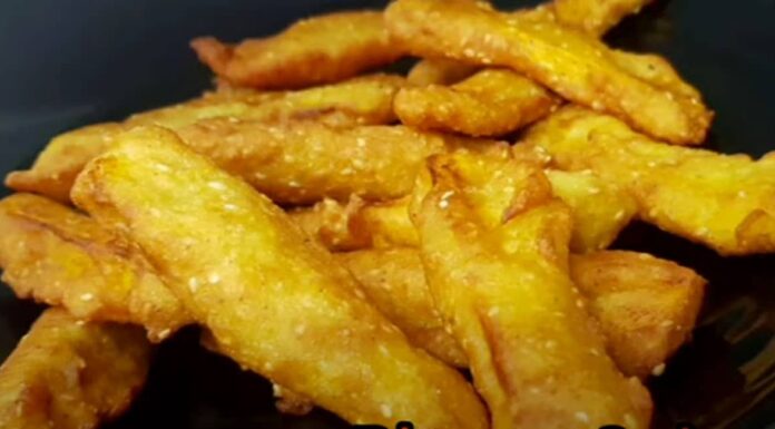 പഴംപൊരിയിലോ പ്ലാസ്റ്റിക്