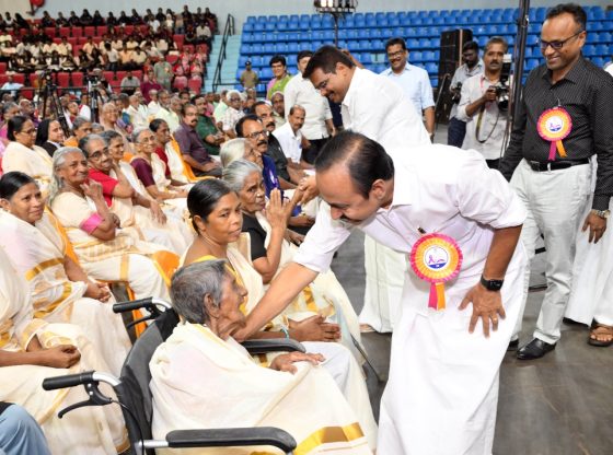 മുതിർന്നവരോടുള്ള അതിക്രമങ്ങളിൽ വിട്ടുവീഴ്ചയില്ലാത്ത നടപടിയെന്ന് മുഖ്യമന്ത്രി