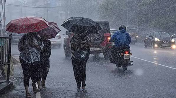 സംസ്ഥാനത്ത് വ്യാപക മഴയ്ക്ക് സാധ്യത, എല്ല ജില്ലകളിലും യെല്ലോ അലര്ട്ട്