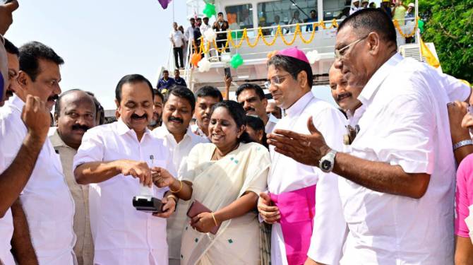 പ്രിയദർശിനി@ റോ-റോ സർവീസ്: സേതുസാഗർ 3ൽ സ്ത്രീകൾക്ക് സൗജന്യ യാത്ര ആരംഭിച്ചു