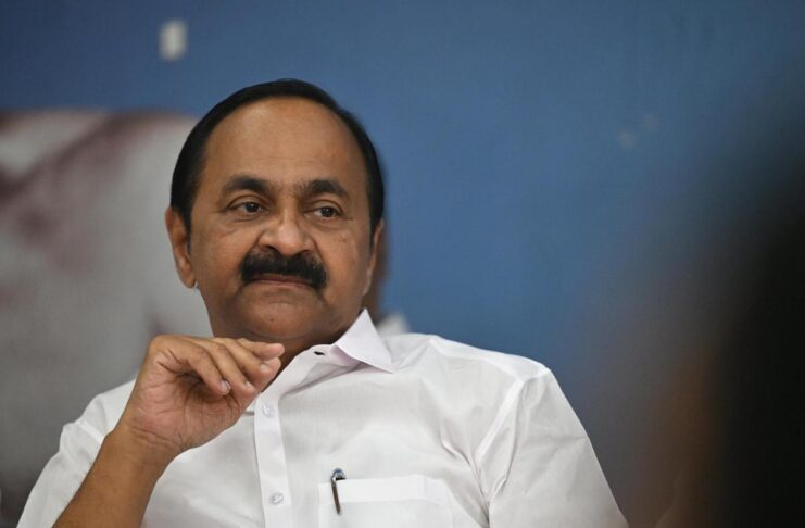 ലോക കേരളസഭ തുടരുമെന്ന വാര്ത്തകള് തള്ളി മുഖ്യമന്ത്രി