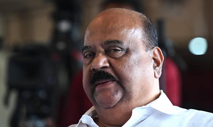 മാണി സി കാപ്പനെ അയോഗ്യനാക്കണം: എംഎല്എയ്ക്ക് എതിരായ ഹര്ജിയില് കോടതി നോട്ടീസയച്ചു